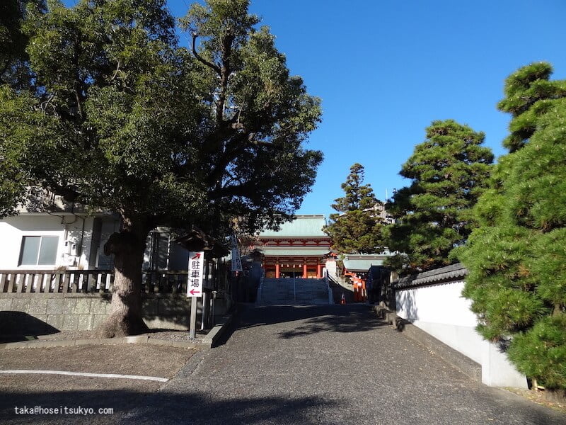 五社神社・諏訪神社｜境内の様子（社務所付近）