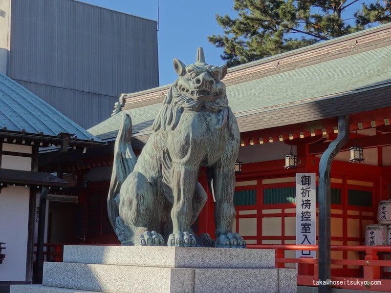 五社神社・諏訪神社｜社殿の狛犬（吽形）