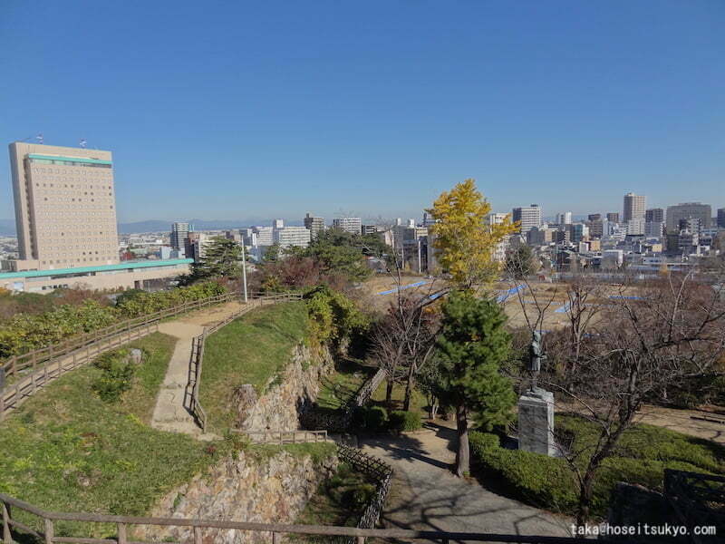 浜松城天守門の横からの眺め