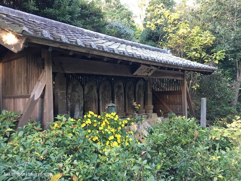 西来院・江戸時代から残る六地蔵尊